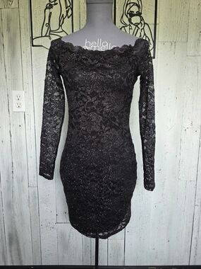 Windsor Black Glitter Lace Off-Shoulder Bodycon Dress | Size Large